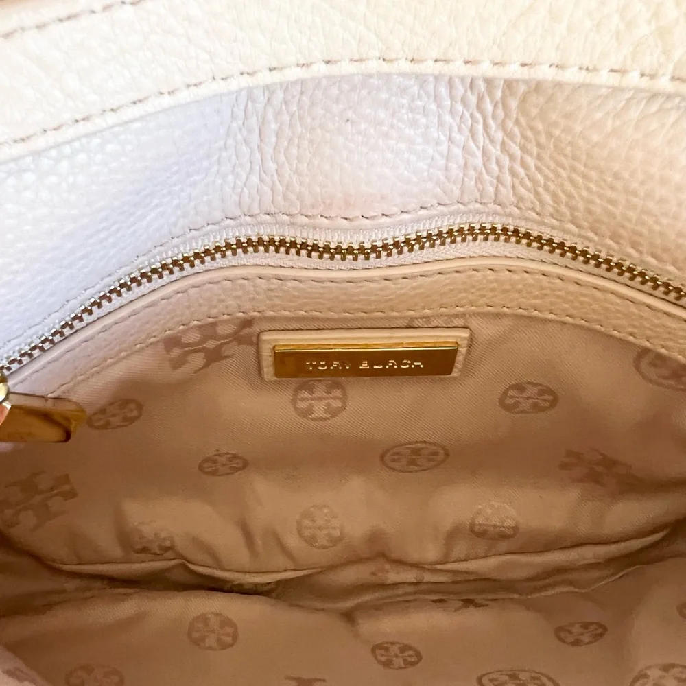 Stunning Tory Burch purse - Picture 8 of 10